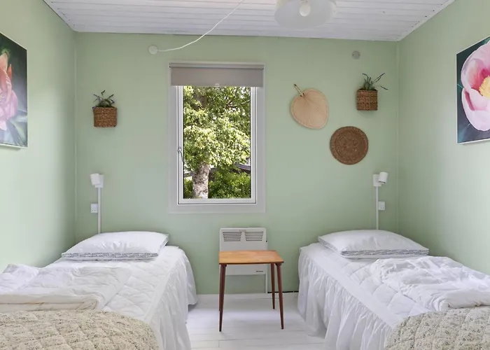 Nis - 250m From The Sea By Interhome *