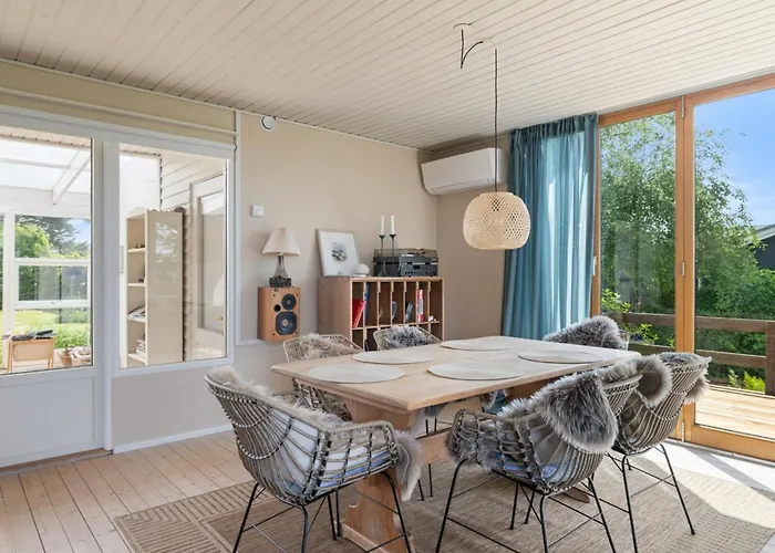 Vakantiehuis Nis - 250m From The Sea By Interhome *