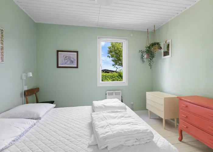 Nis - 250m From The Sea By Interhome Holiday home Vedelshave