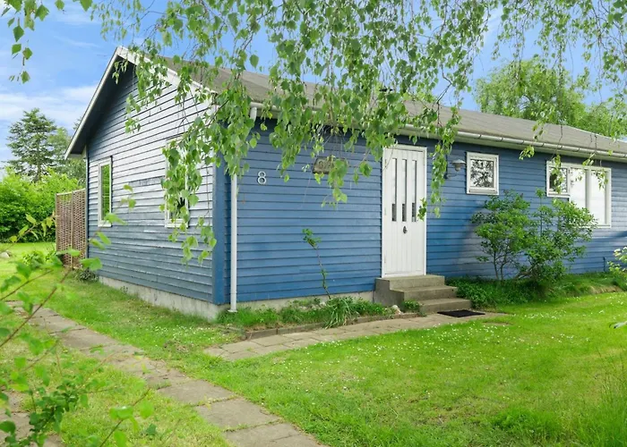 Nis - 250m From The Sea By Interhome *